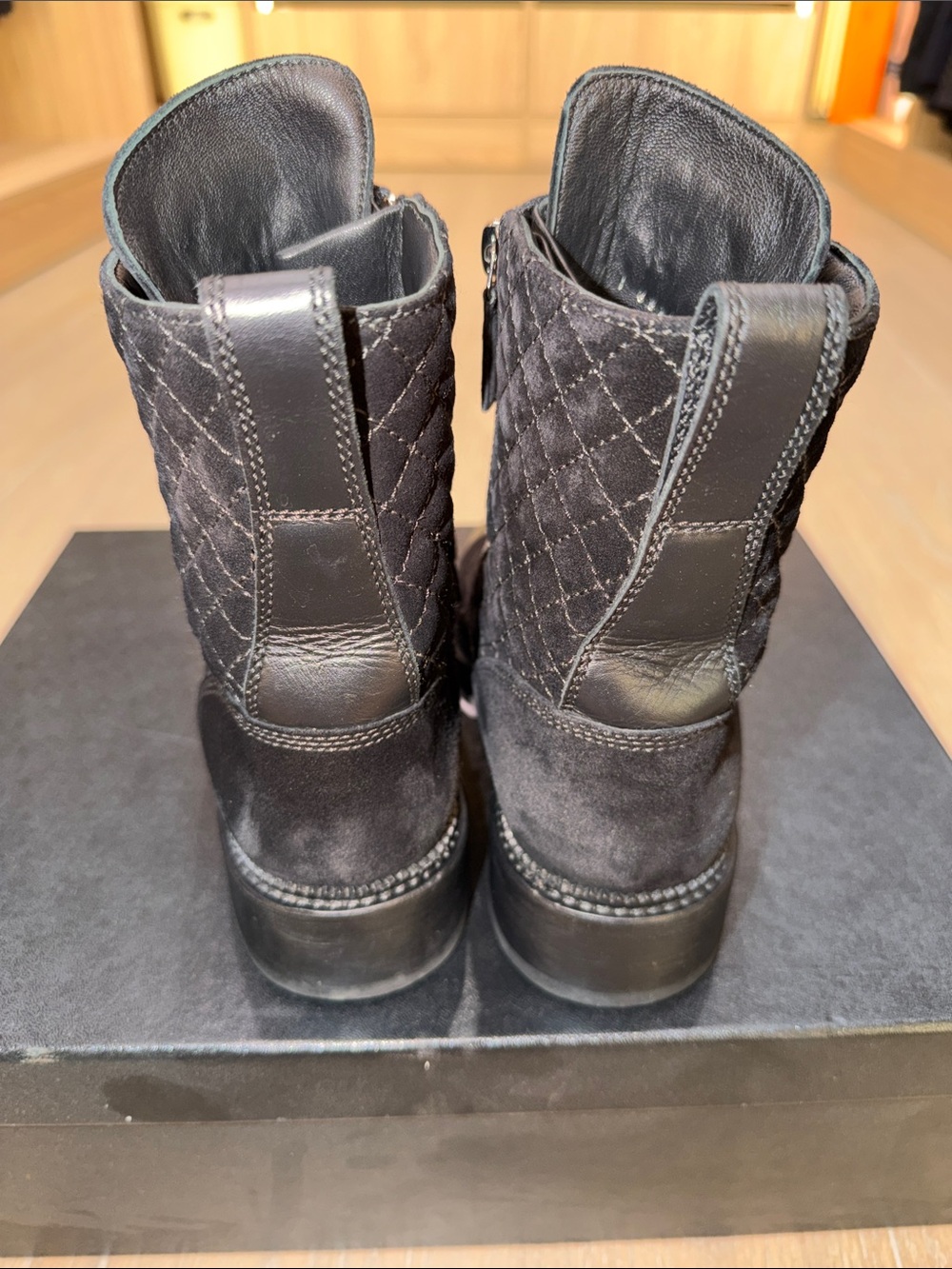 Chanel suede leather boots - Picture 5 of 13
